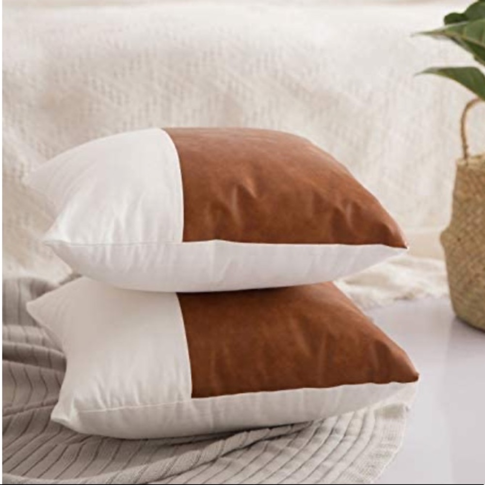 🤎SOLD🤎Accent Pillows-Cognac and White - Picture 5 of 5
